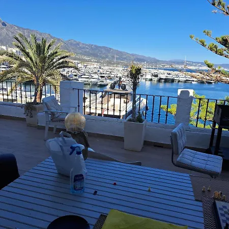 Front With Large Jacuzzi, Double Bed And Sofabed, Overlooking Largest Yachts *