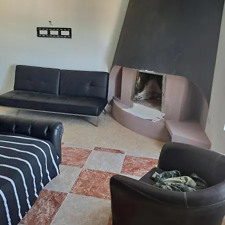 Front With Large Jacuzzi, Double Bed And Sofabed, Overlooking Largest Yachts *